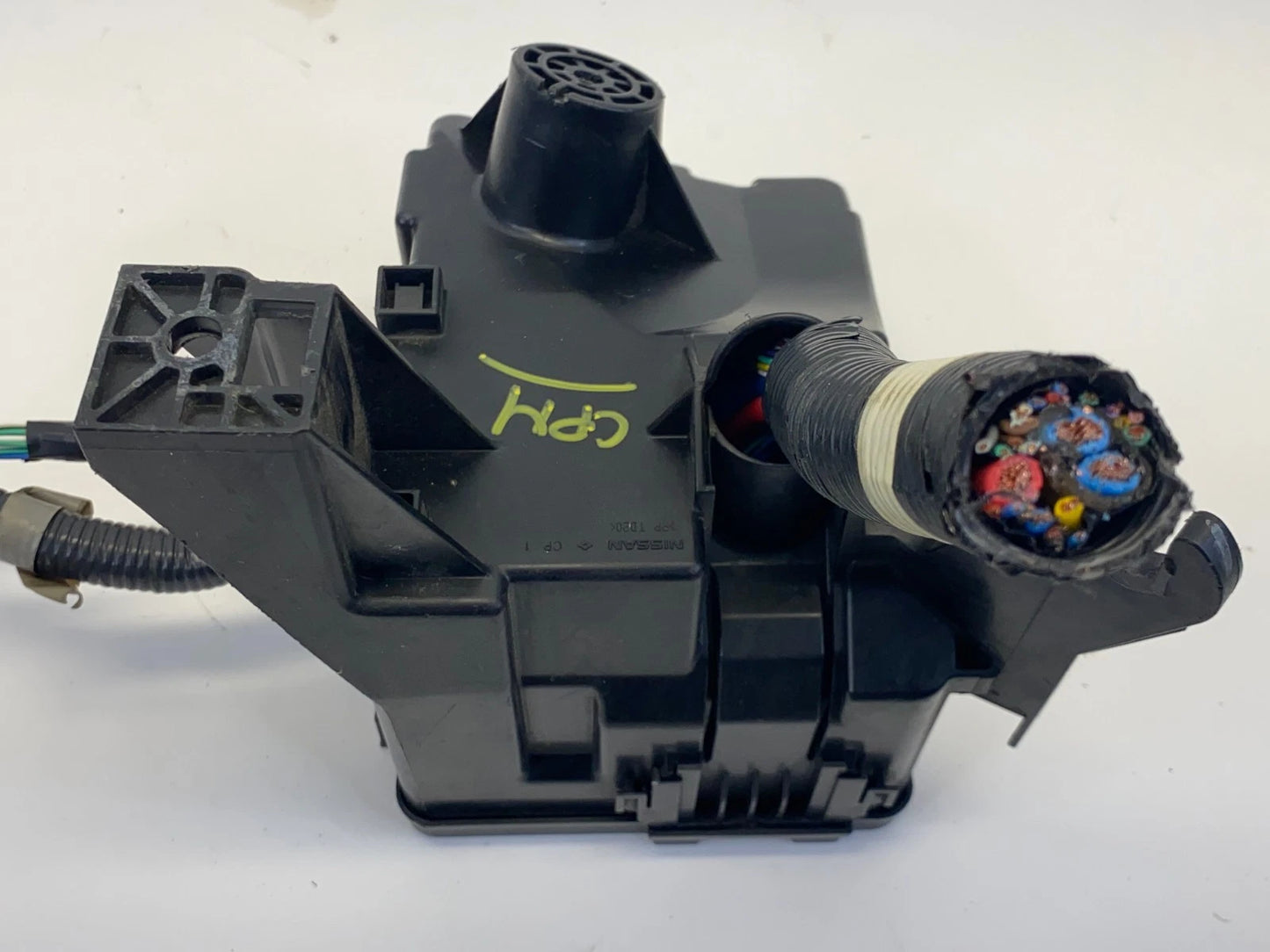 2013-2019 NISSAN PATHFINDER 3.5L IPDM ENGINE ROOM CONTROL UNIT FUSE BOX OEM