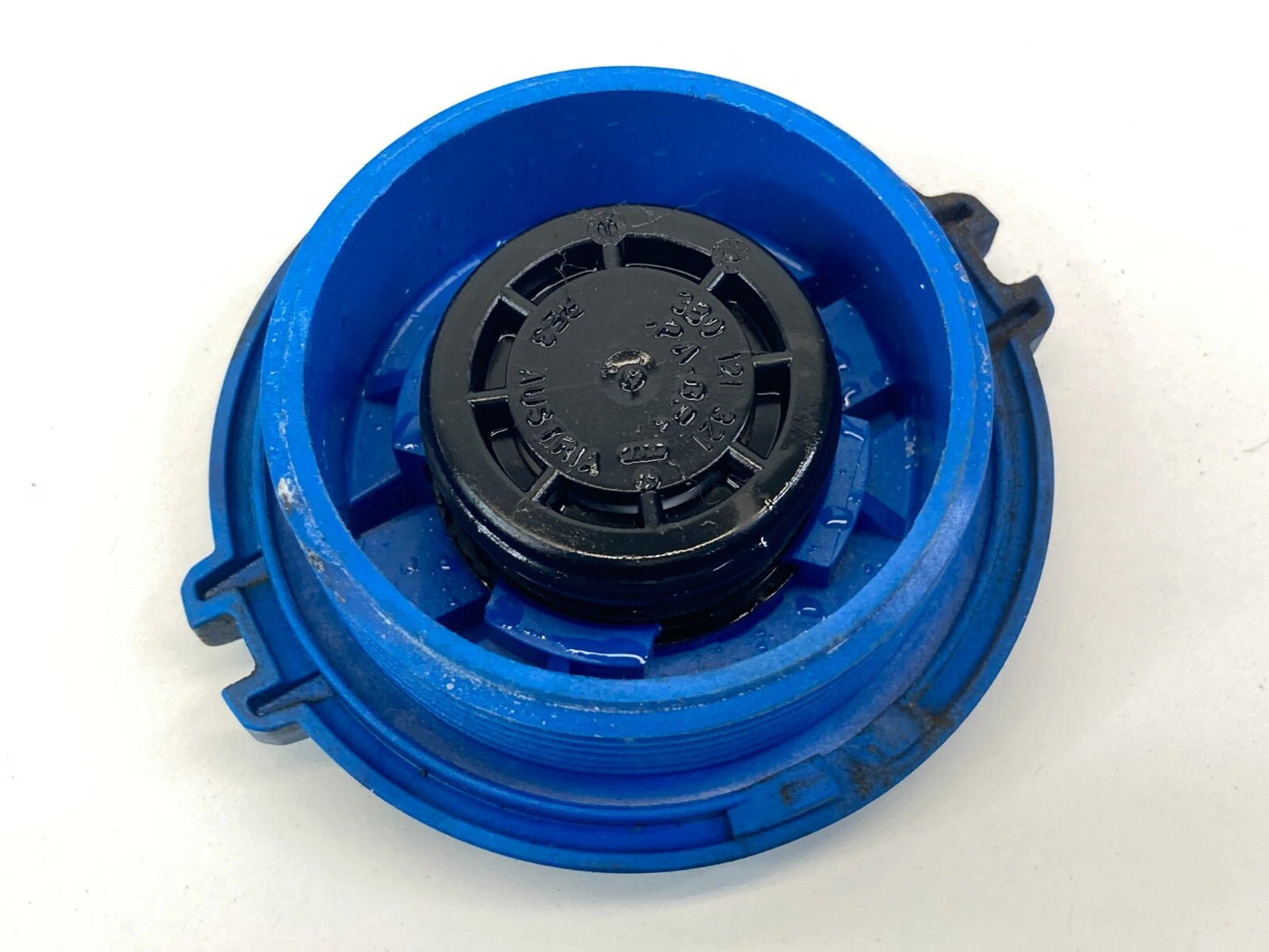 1998-2019 VOLKSWAGEN PASSAT ENGINE RADIATOR FLUID COOLANT RESERVOIR CAP OEM
