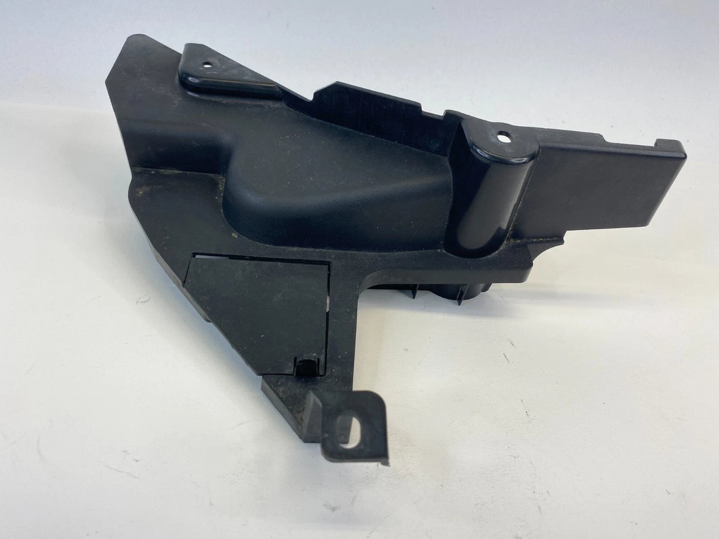 2004-2009 MAZDA 3 AIR INTAKE CLEANER RESONATOR DUCT BOX HOUSING ASSEMBLY OEM