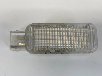 05-18 AUDI A6 QUATTRO GLOVE BOX LIGHT PANEL COURTESY LAMP LIGHT 8D0947415 OEM