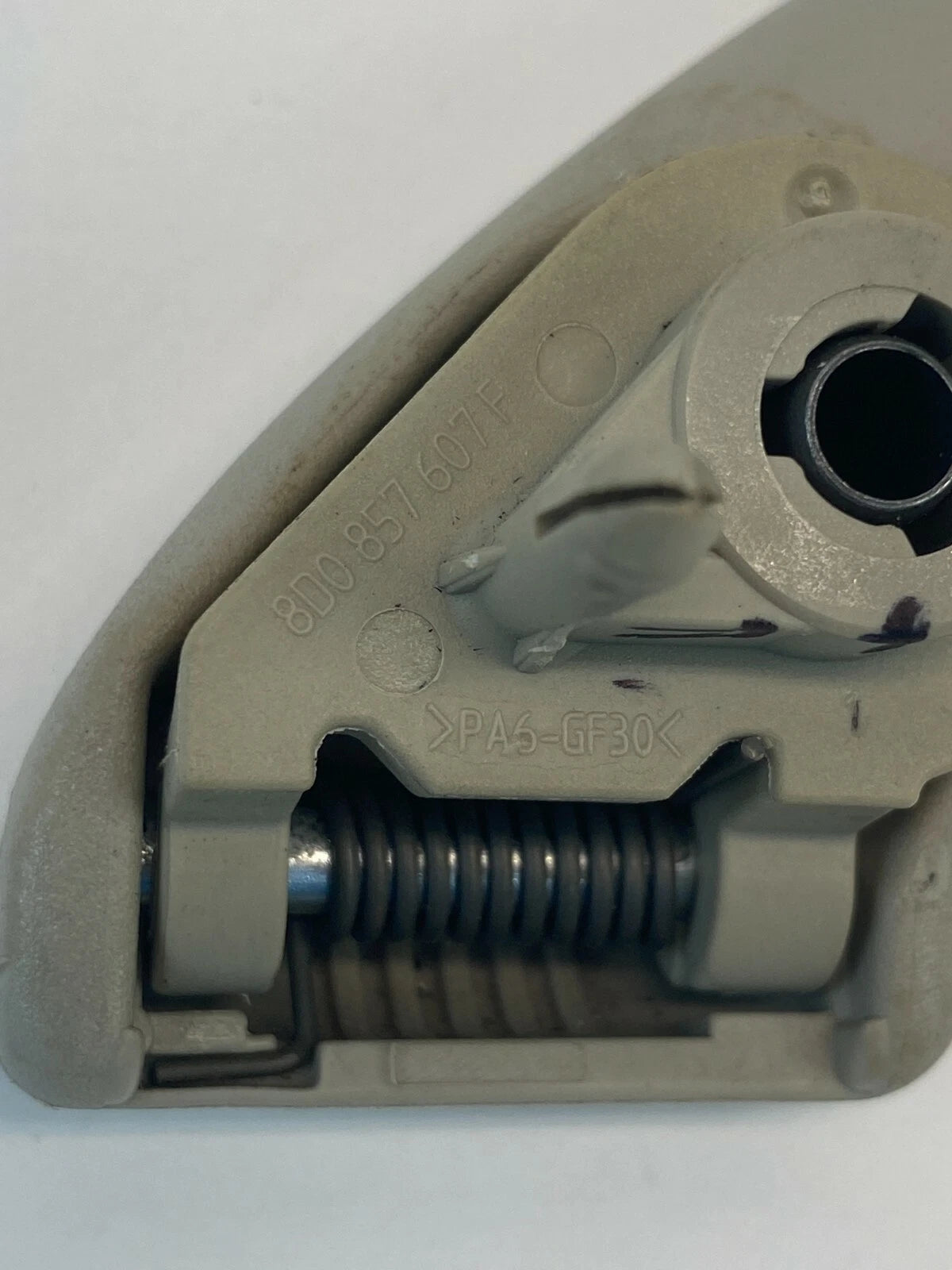 1999-2001 AUDI A4 SEDAN ROOF FRONT LEFT SIDE GRIP GRAB HANDLE 8D0857607F OEM