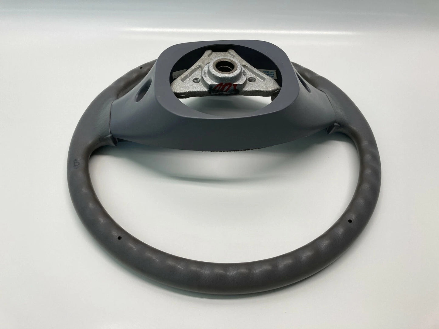 1996-2000 PLYMOUTH CHRYSLER GRAND VOYAGER DODGE GRAND CARAVAN STEERING WHEEL OEM