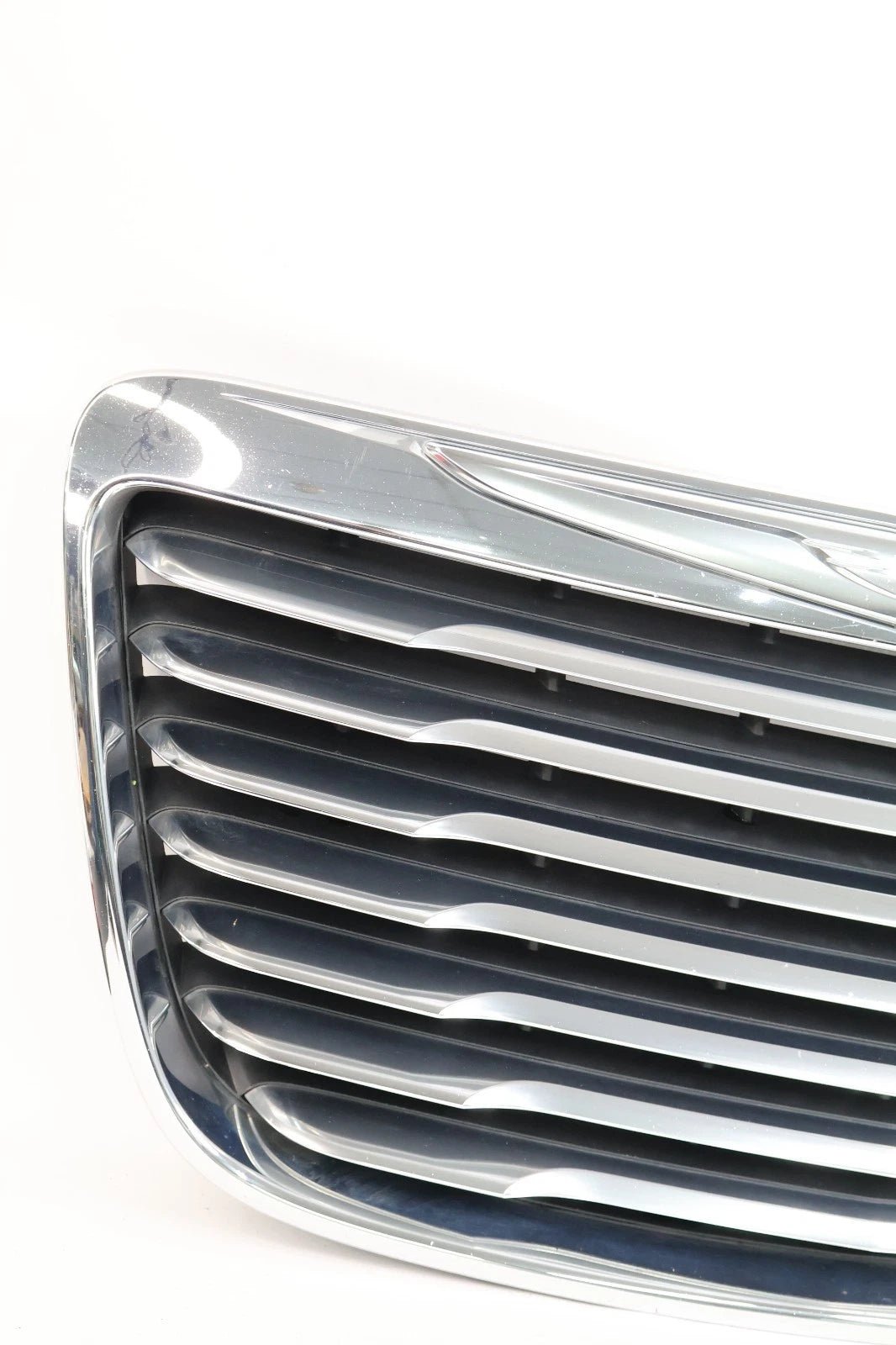 2011-2014 CHRYSLER 300 FRONT BUMPER UPPER GRILLE GRILL MESH CHROME OEM FACTORY