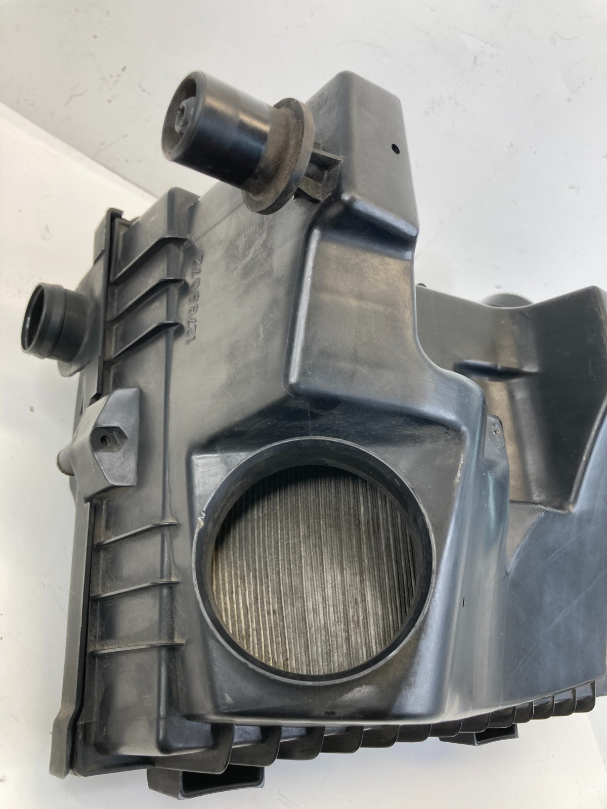 2003-2005 Saab 9-3 2.0L AT Air Intake Cleaner Filter Box Assembly 12785072 OEM