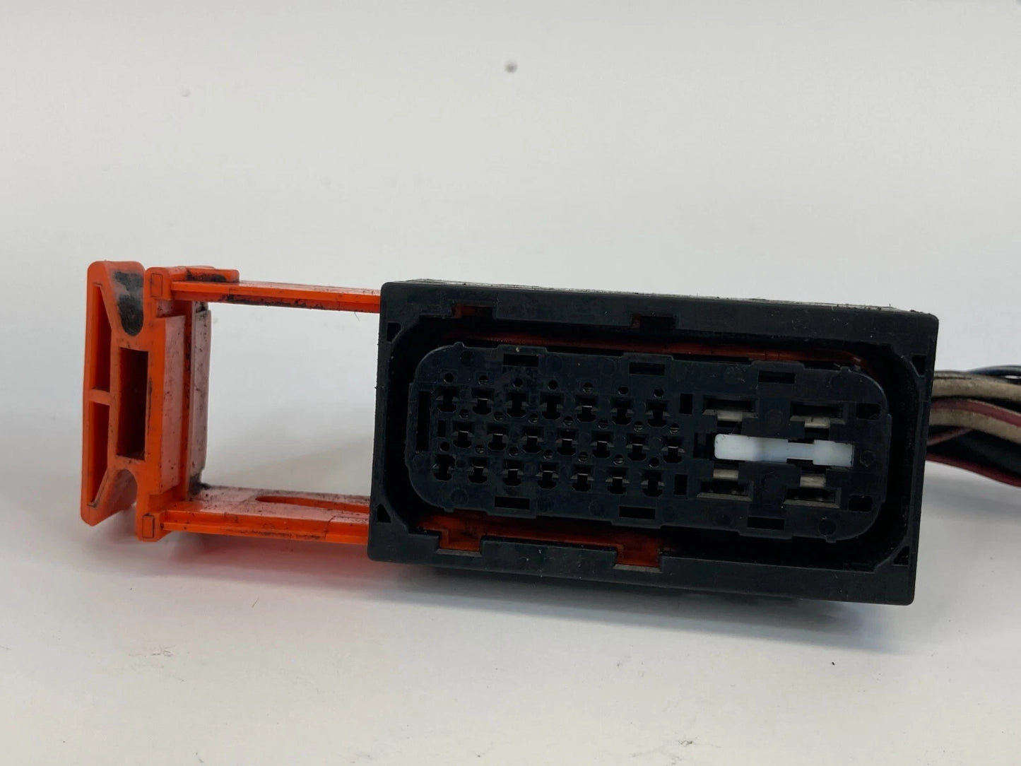 03 04 HONDA ACCORD COUPE 2.4L ABS ANTI LOCK BRAKE MODULE CONNECTOR PLUG SOCKET