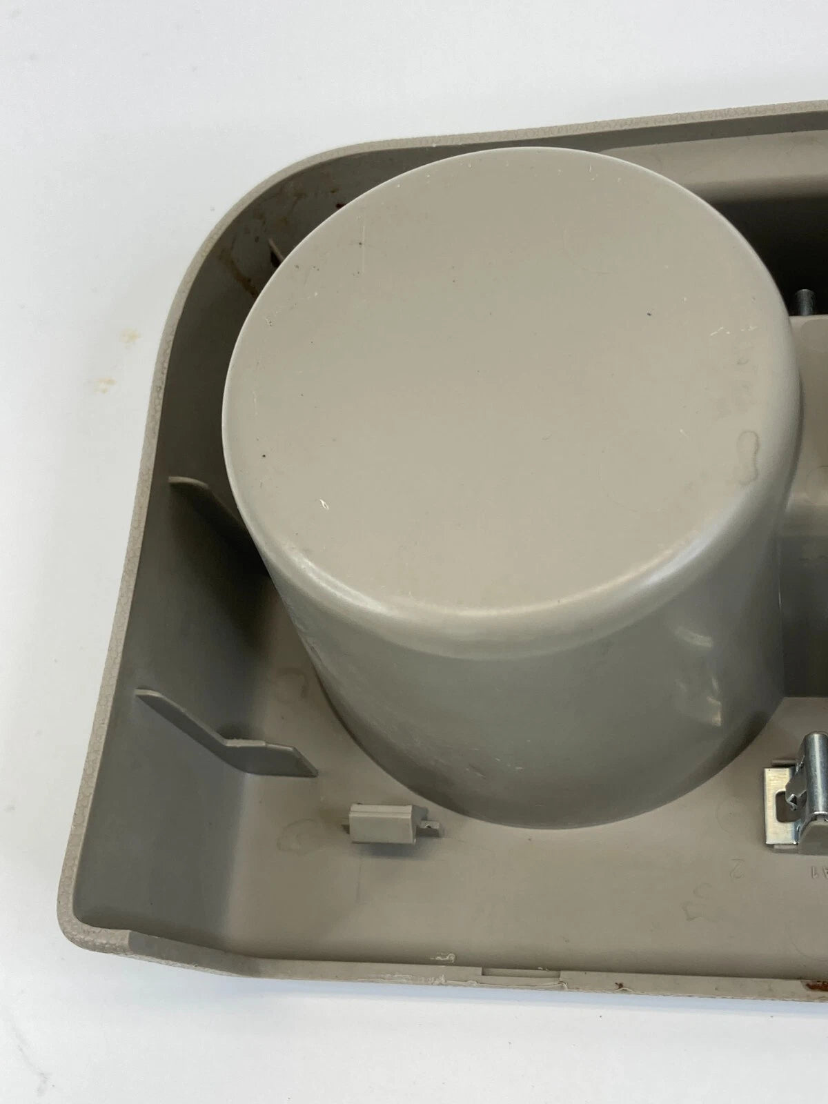 2008 2009 2010 2011 2012 FORD ESCAPE REAR CONSOLE CUP HOLDER 8L84-78135A14-A