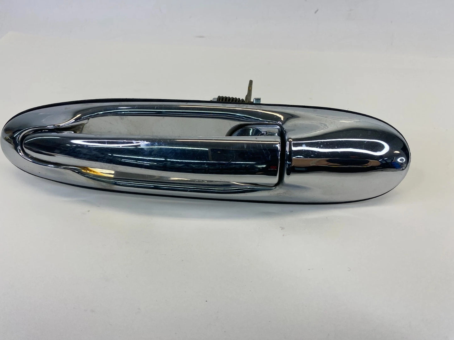 1998-2002 LINCOLN TOWN CAR REAR LEFT SIDE EXTERIOR DOOR HANDLE F8VB-5426601 OEM