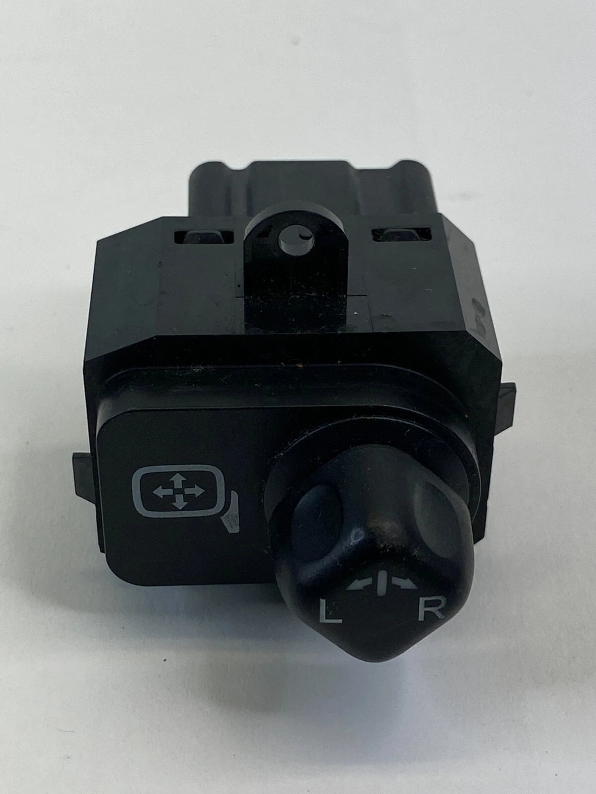 2004 2005 HONDA ACCORD FRONT LEFT DOOR POWER MIRROR CONTROL SWITCH SEC-A010-M1