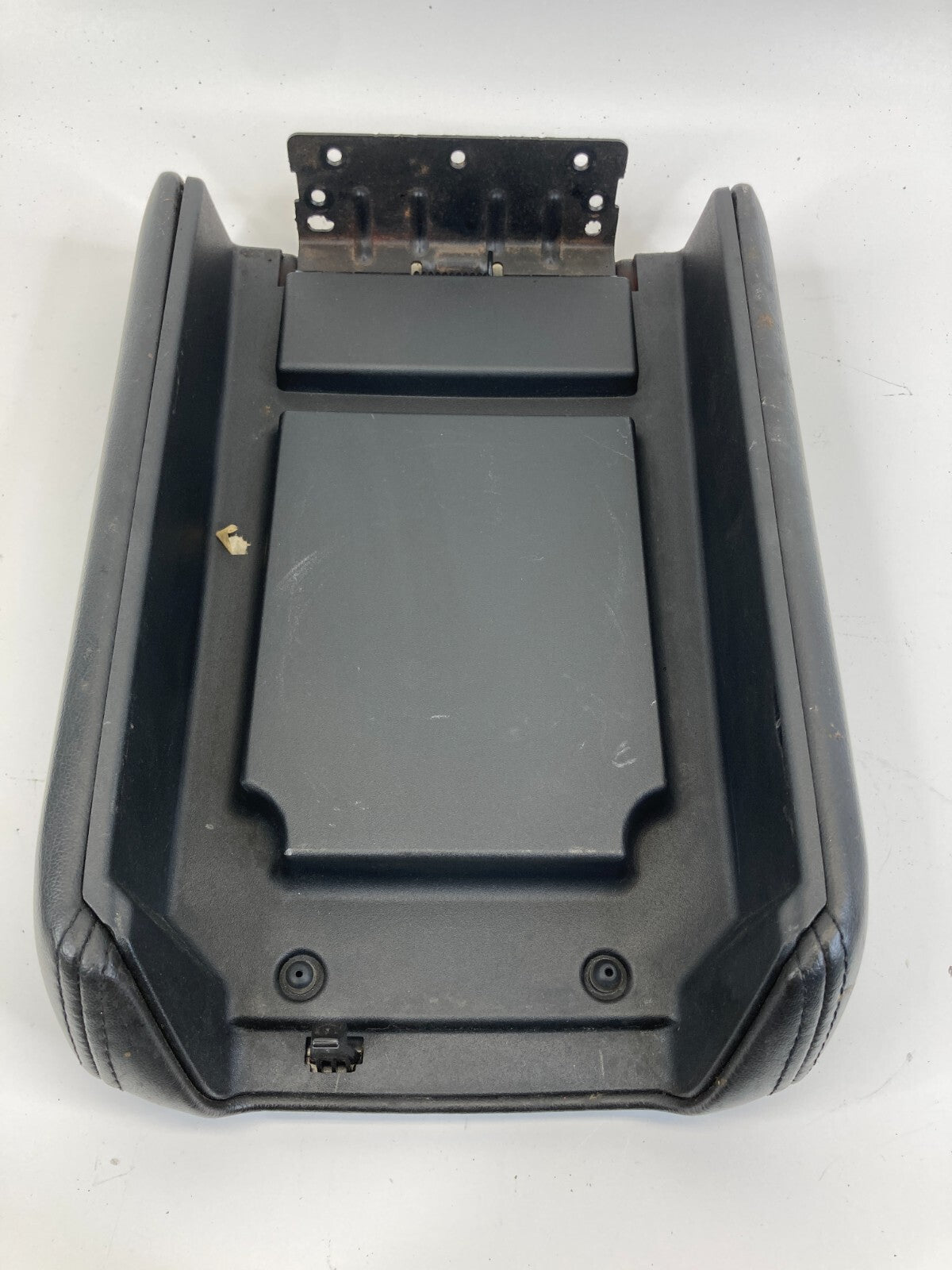 2009-2012 Chevrolet Traverse Center Console Armrest Top Lid Cover Assembly OEM