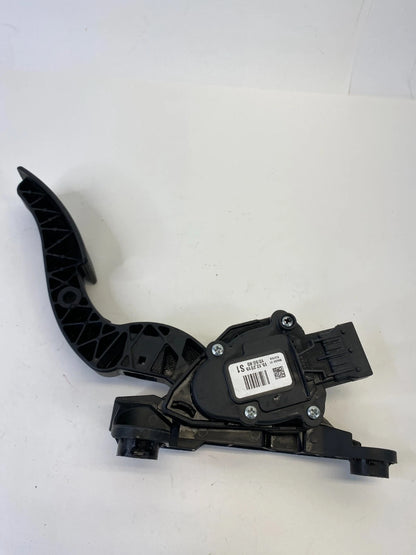 2012-2017 KIA RIO 1.6L ACCELERATOR GAS THROTTLE PEDAL ASSEMBLY 32700-1W110 OEM