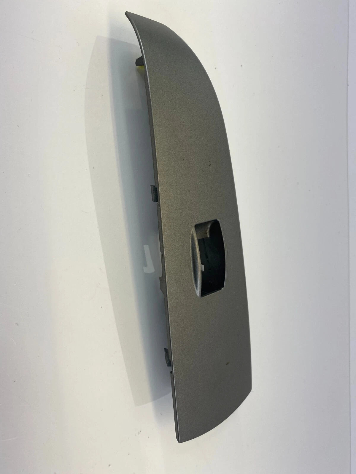 2004-2009 TOYOTA PRIUS REAR LEFT DOOR WINDOW SWITCH BEZEL TRIM PANEL 74272-47050