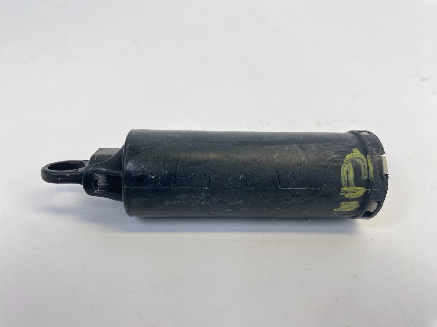 2009 2010 2011 2012 TOYOTA VENZA DASH GLOVE BOX DAMPER SUPPORT OEM