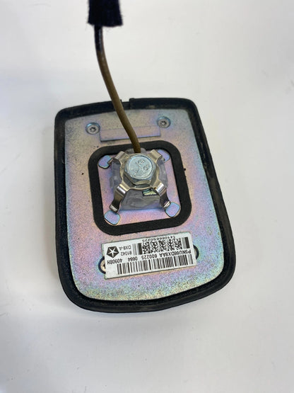 2015-2017 Chrysler 200 Roof Mounted Satellite Radio GPS Antenna 5NU66DX8AA OEM