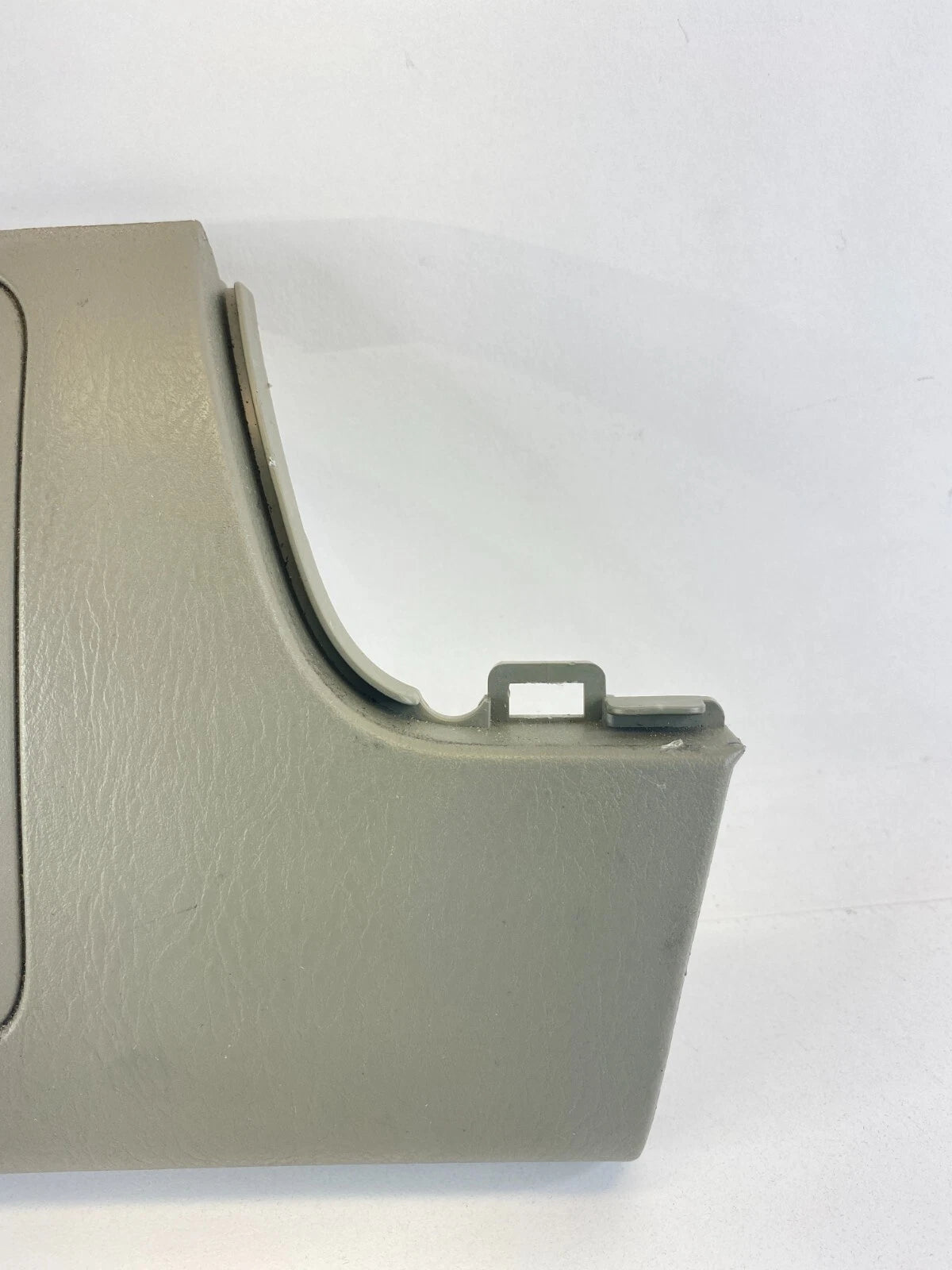 2006-2008 HONDA PILOT LEFT DRIVER SIDE DASH AC AIR VENT PANEL BEZEL 77220-S9V