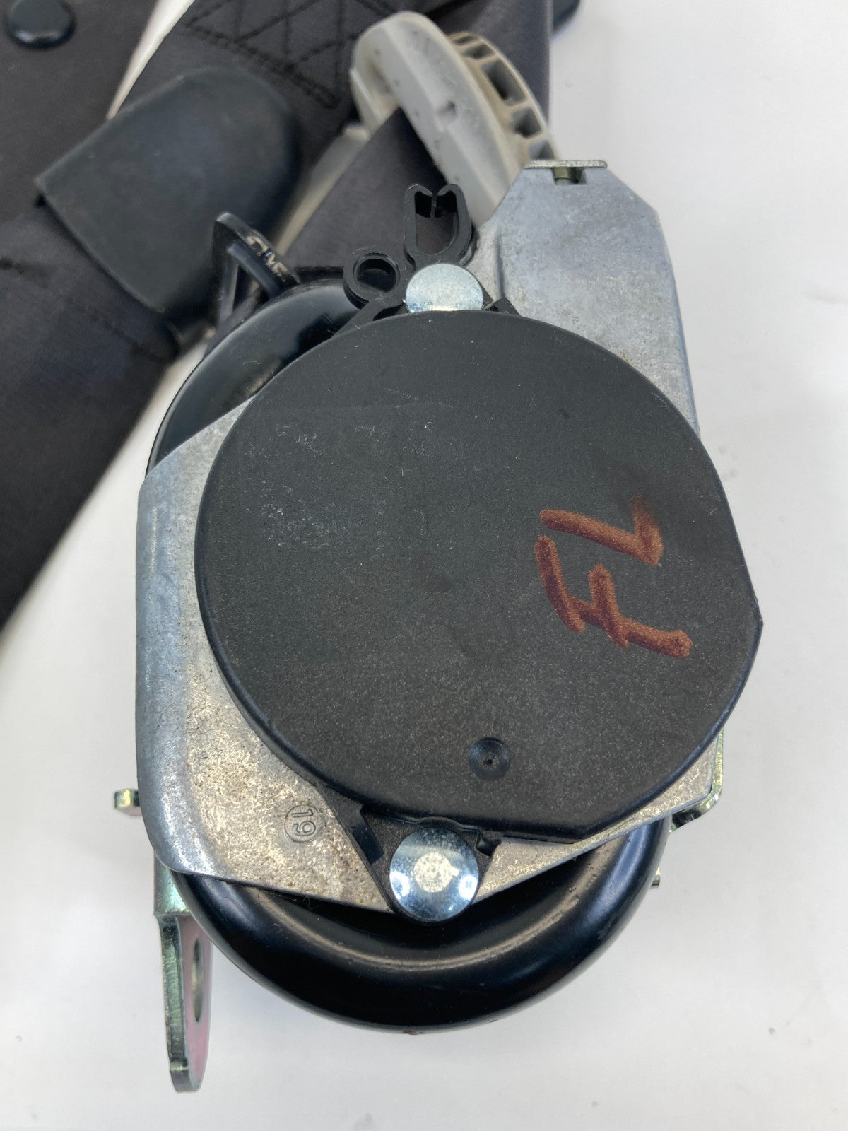 2007-2011 Hyundai Accent Front Left Side Seat Belt Retractor 88870-1E530 OEM