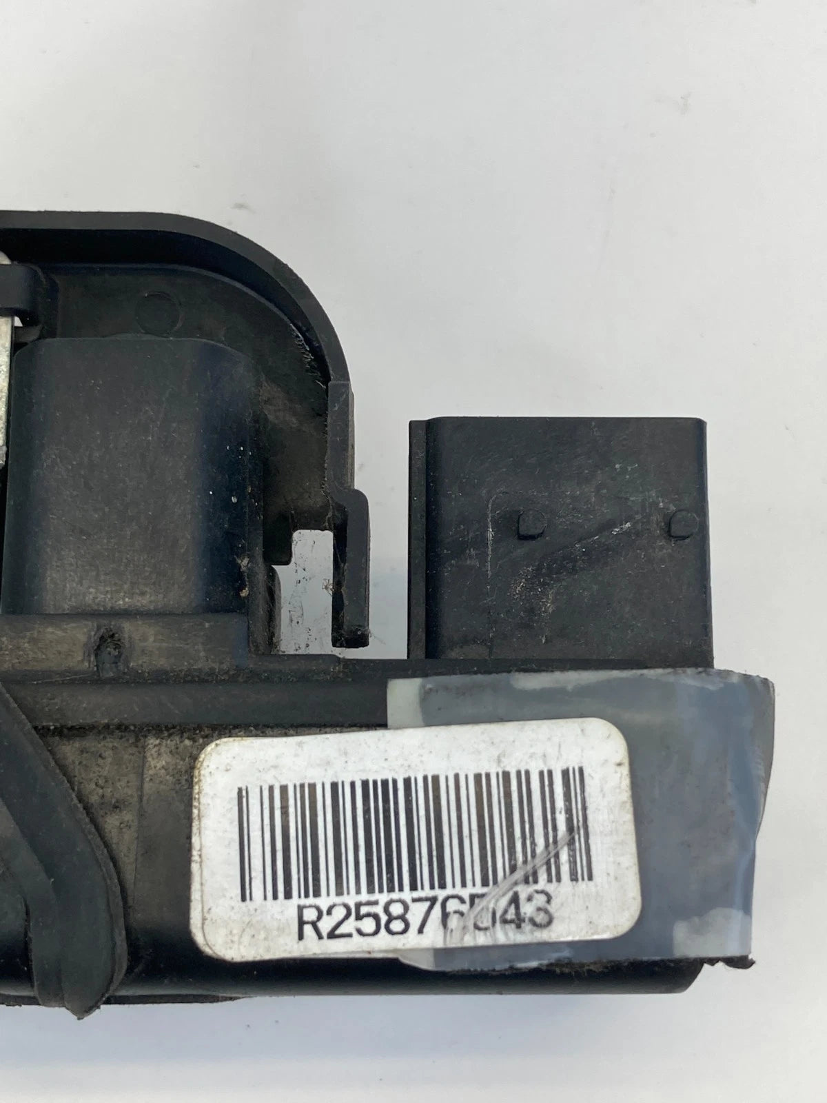 2005-2011 CADILLAC STS PASSENGER SIDE FRONT DOOR LOCK ACTUATOR 25876543 OEM