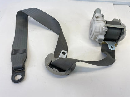 10-15 TOYOTA PRIUS FRONT RIGHT PASSENGER SEAT BELT RETRACTOR GRAY 7S8560-P OEM