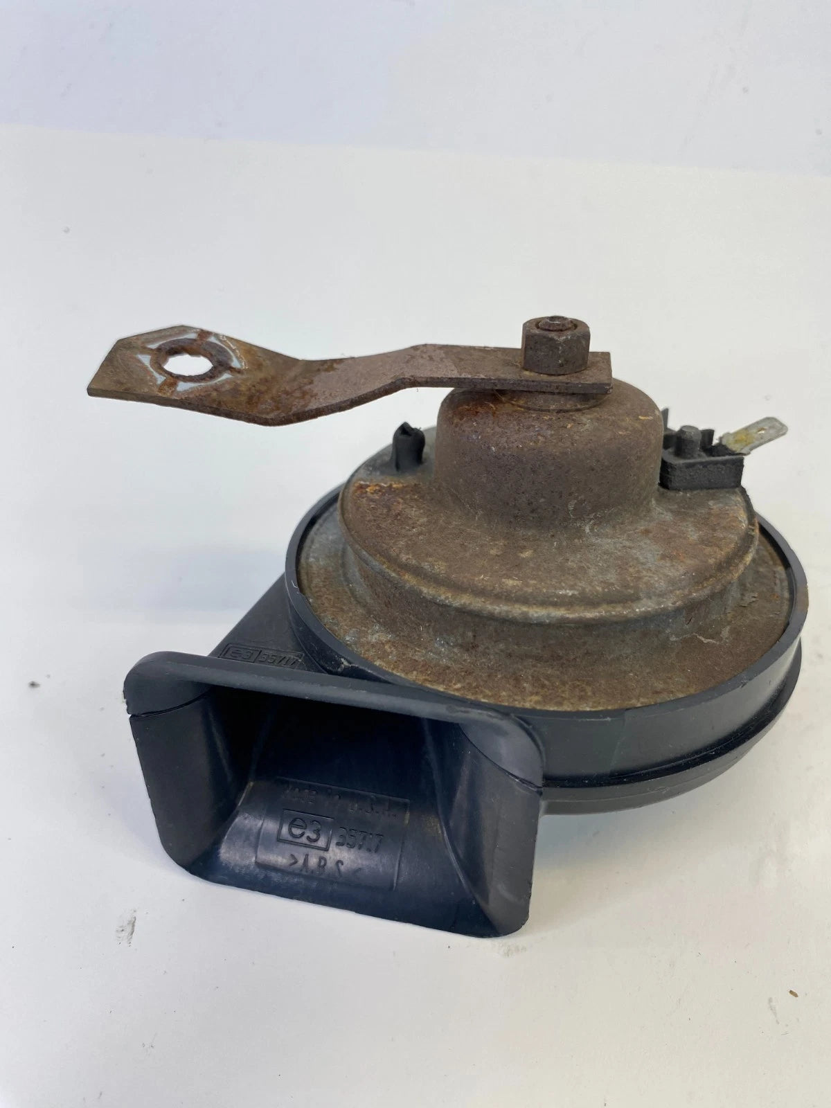 00 01 02 03 04 NISSAN XTERRA LOW TONE HORN NOTE PITCH SIREN ALARM 4.267.552 OEM