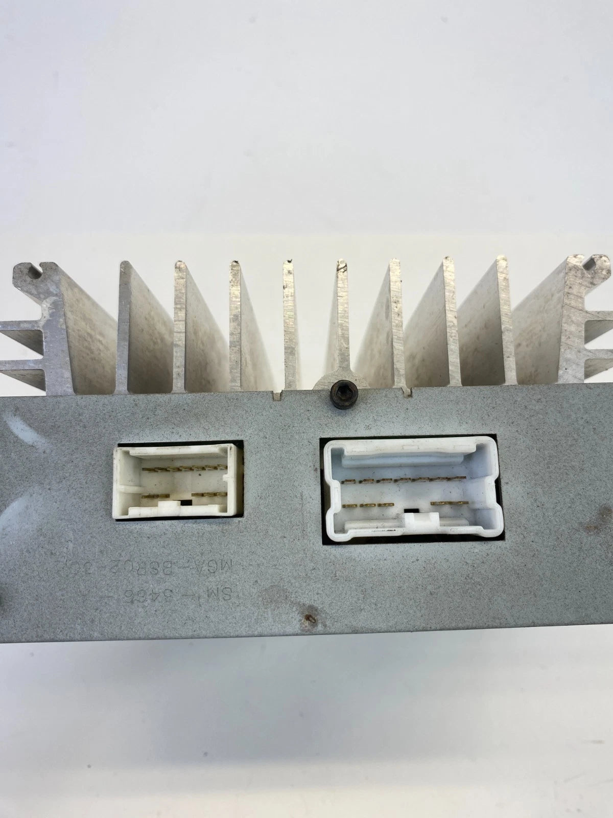 2003 2004 NISSAN XTERRA RADIO AUDIO AMPLIFIER AMP STEREO 28060-2Z700 OEM