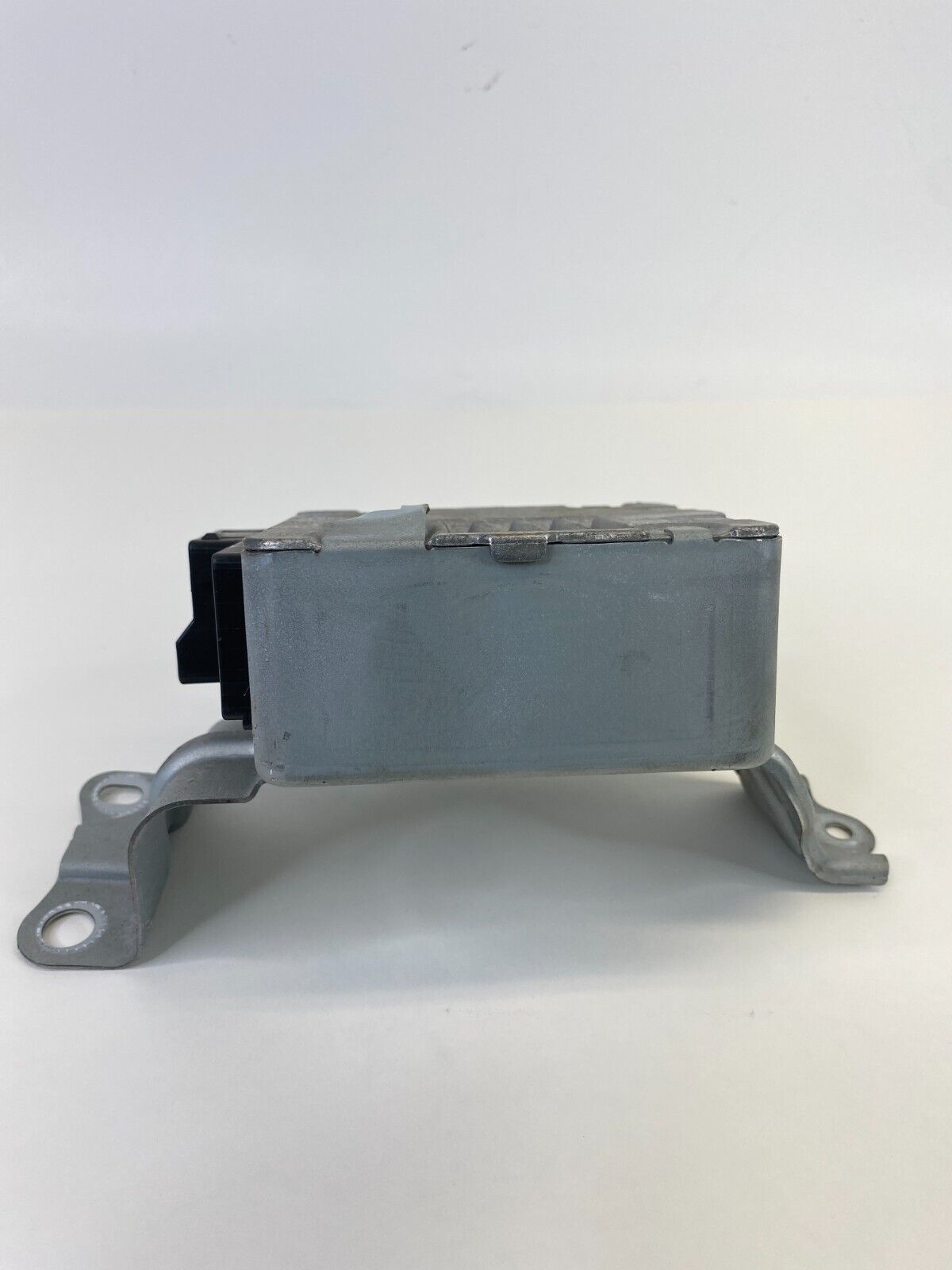 2010 2011 Toyota Prius 1.8L L4 AT Power Steering Control Module 89650-47240 OEM