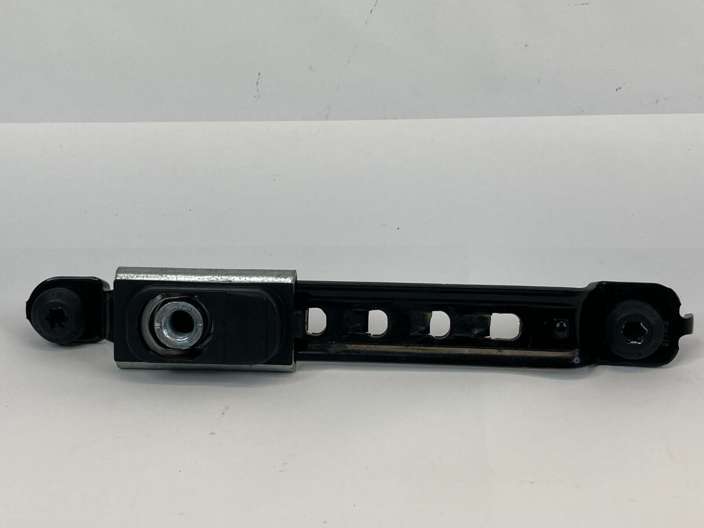 2006-2010 Dodge Charger Front Right Side Seat Belt Adjuster 04649125AB OEM