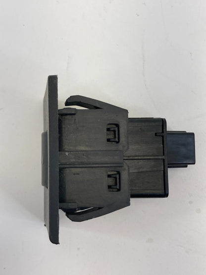08-10 CHRYSLER TOWN & COUNTRY POWER INVERTER SWITCH BUTTON W/ TRIM L0110163A03