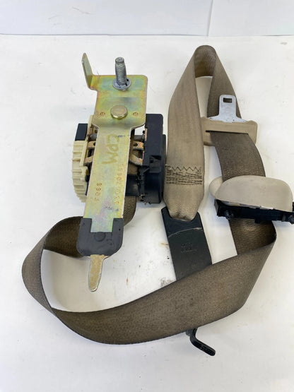 2003-2006 LINCOLN NAVIGATOR FRONT LEFT SEAT BELT RETRACTOR TAN OEM 0004-3594