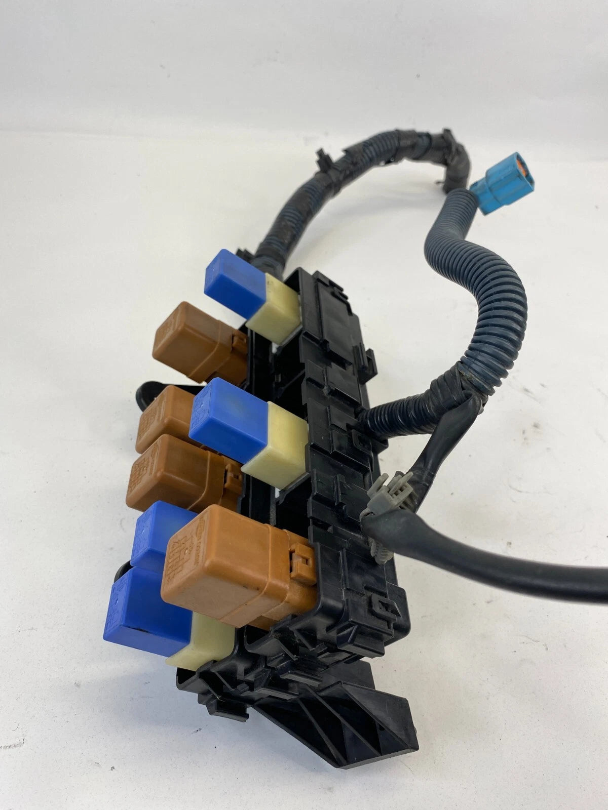 2001 2002 2003 INFINITI QX4 3.5L ENGINE FUSE RELAY BOX FUSEBOX 7154-3079 OEM