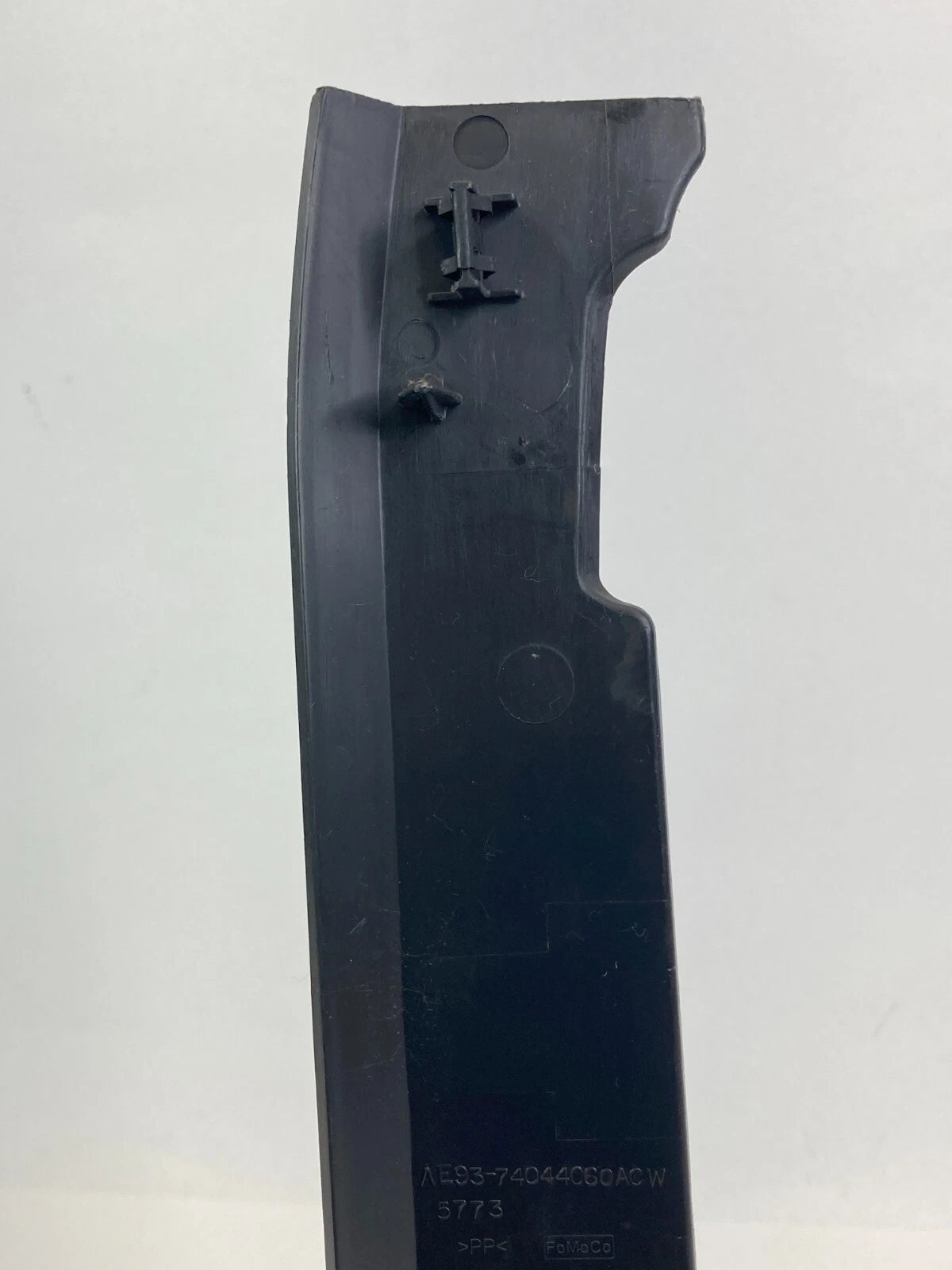 2010-2019 LINCOLN MKT FRONT RIGHT SIDE DASH PANEL COVER TRIM PANEL AE93-74044C60