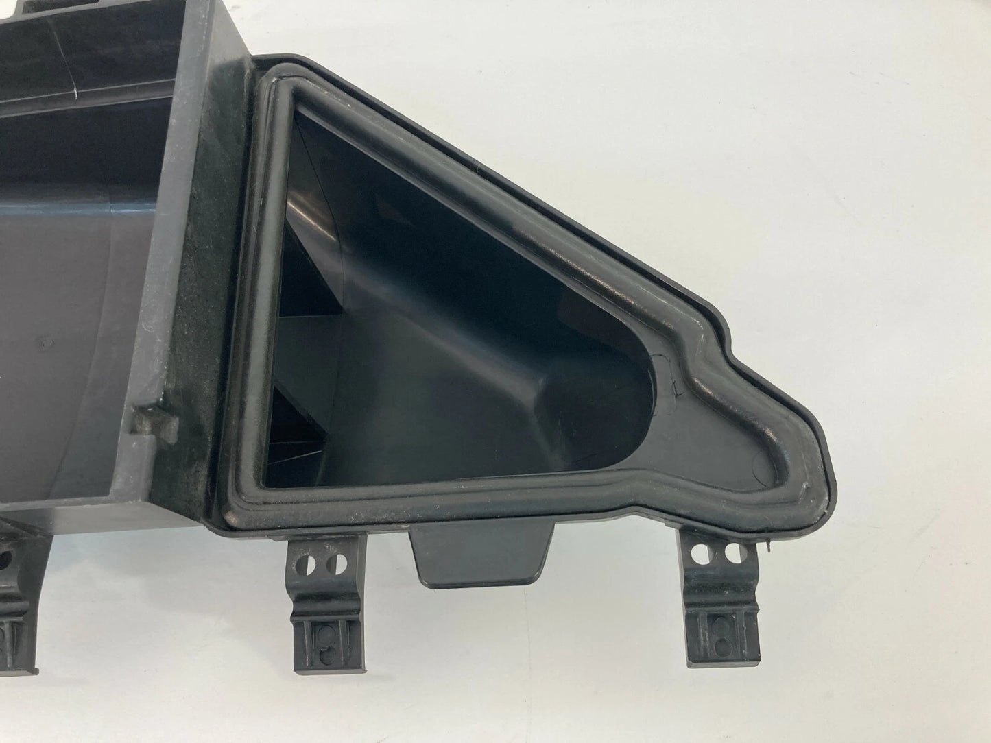 04 05 BMW 545I 04-07 525I 530I 550I RIGHT AIR MICRO FILTER COVER TRIM HOUSING