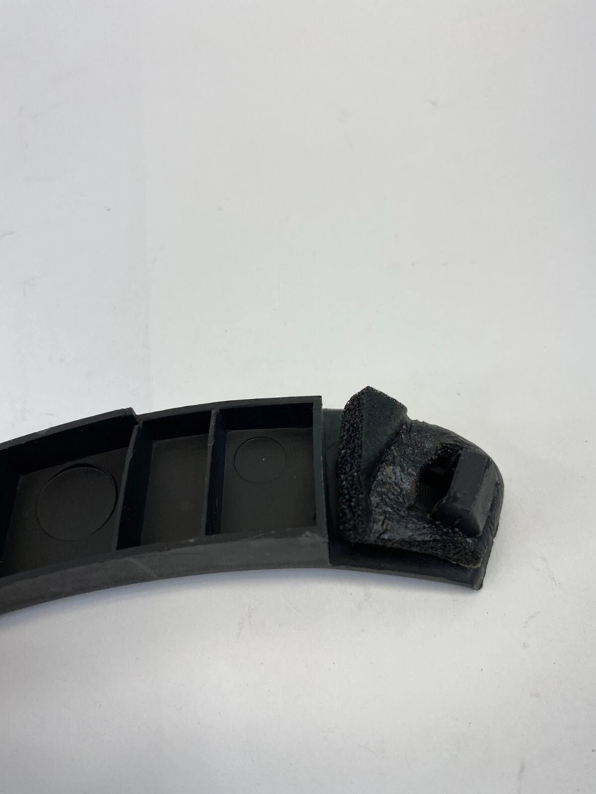 2004-2009 KIA SPECTRA FRONT RIGHT INNER DOOR CORNER MIRROR COVER 87661-2F010 OEM