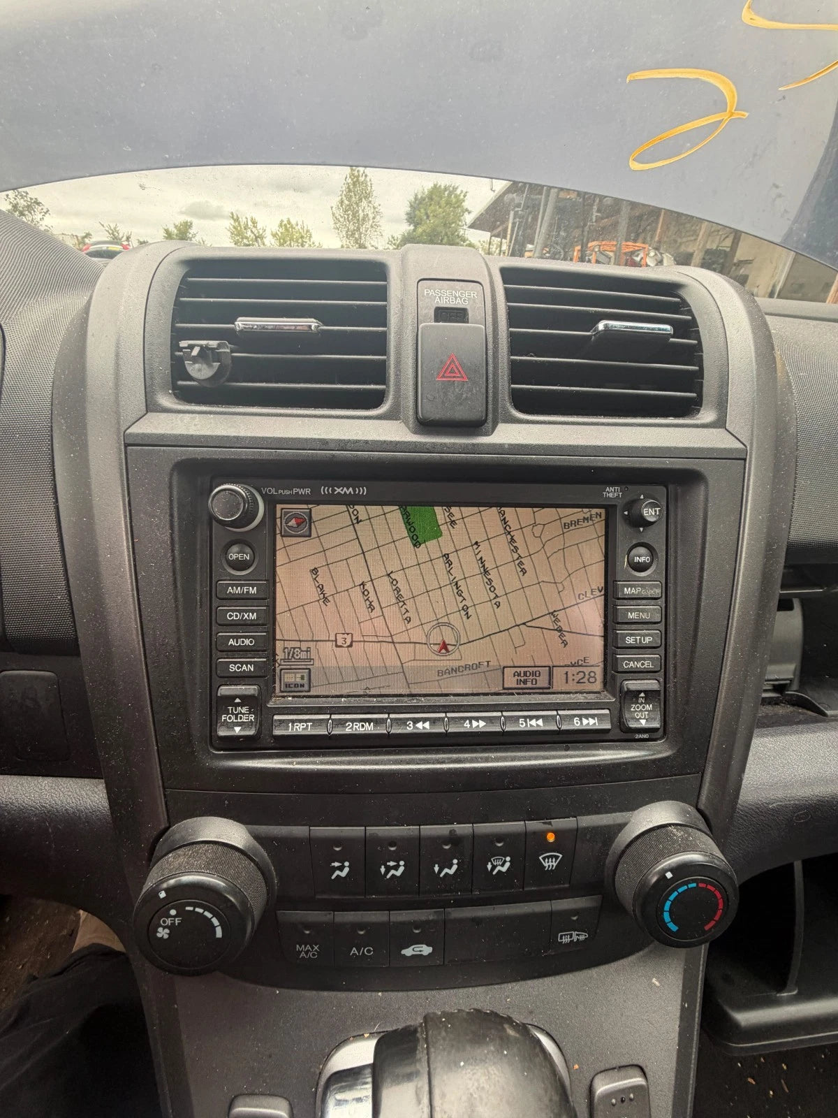 2007-2009 HONDA CR-V AM/FM RADIO RECEIVER GPS NAVIGATION DISPLAY SCREEN OEM