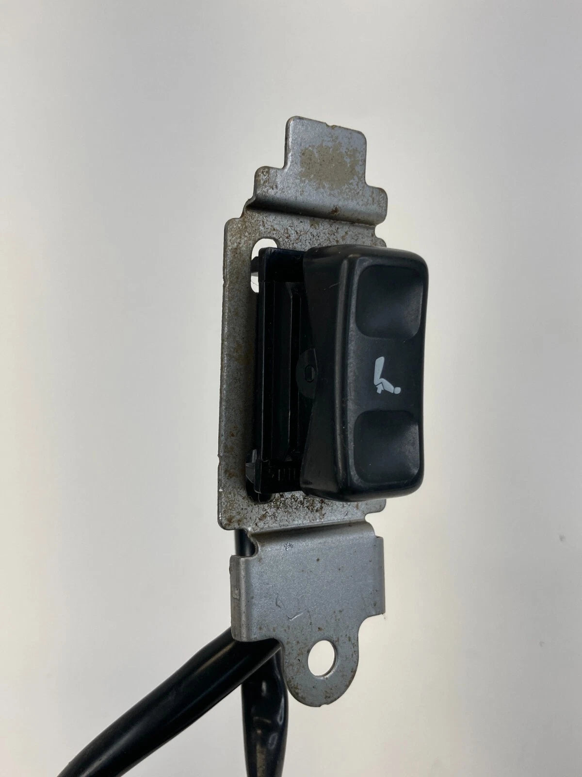 2003-2007 NISSAN MURANO FRONT LEFT DRIVER SEAT LUMBAR ADJUSTMENT SWITCH OEM