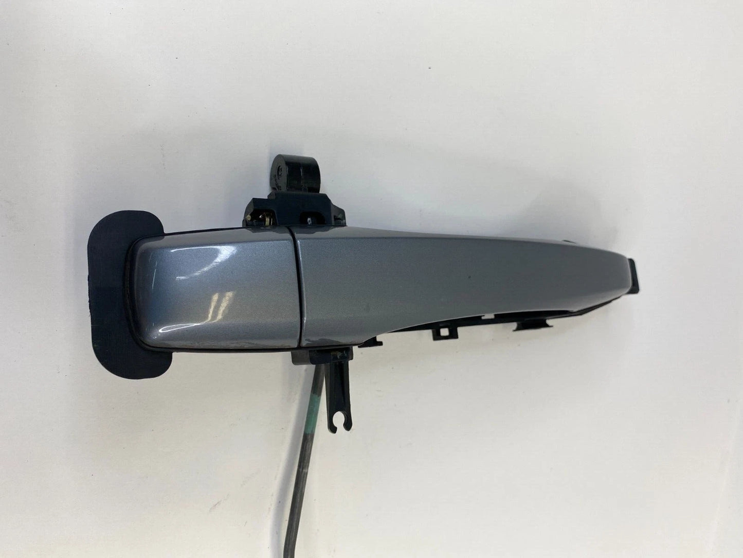 2004-2008 CADILLAC SRX FRONT RIGHT PASSENGER SIDE EXTERIOR DOOR HANDLE OEM