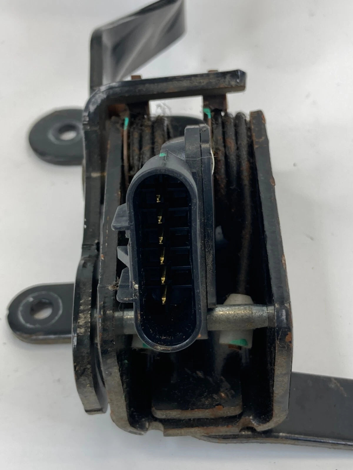 2004-2009 CADILLAC SRX 3.6L AT ACCELERATOR GAS PEDAL SENSOR 16973395 OEM