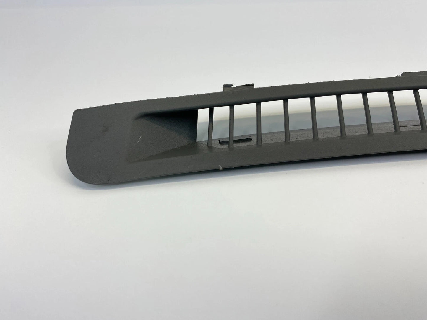 07-13 NISSAN ALTIMA DASH UPPER LEFT WINDSHIELD DEFROSTER NOZZLE GRILLE TRIM OEM
