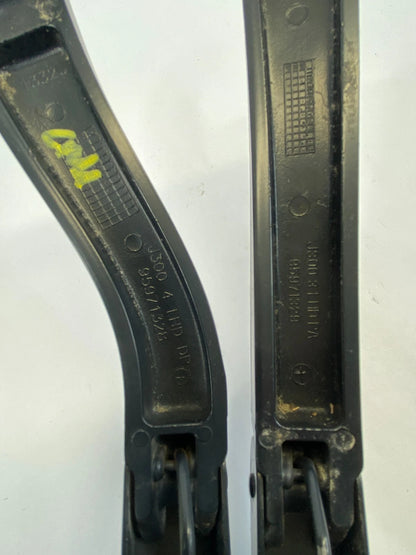 2011-2016 CHEVROLET CRUZE FRONT LEFT AND RIGHT WIPER ARM PAIR SET OEM