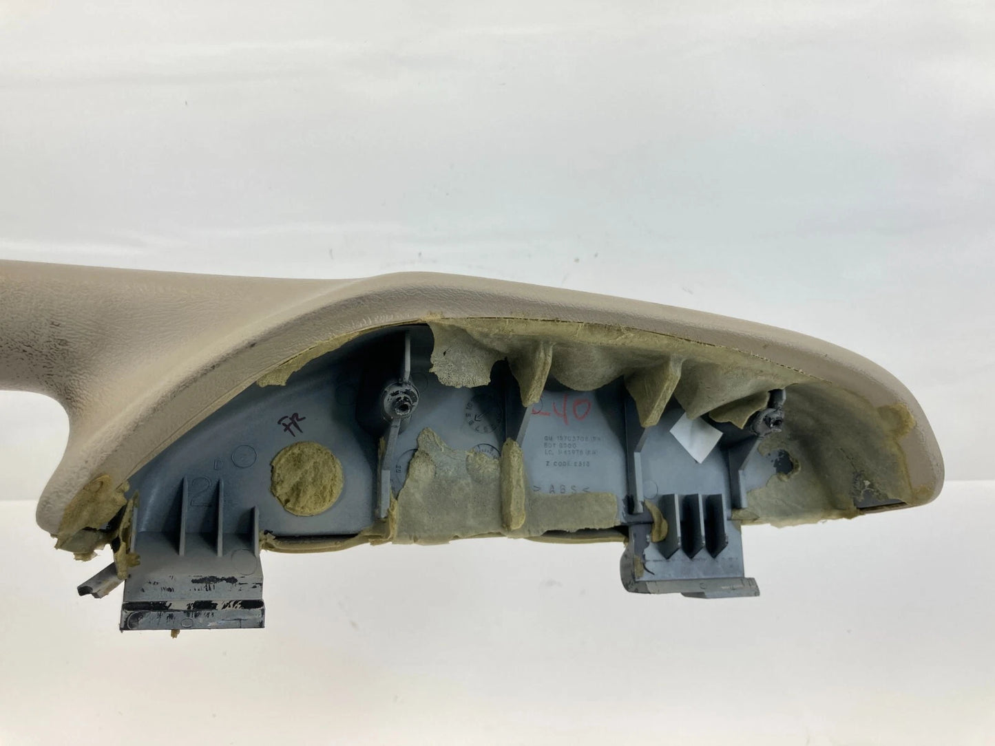 2002 2003 CHEVROLET TAHOE FRONT RIGHT SIDE DOOR ARMREST ARM REST PAD 15703702