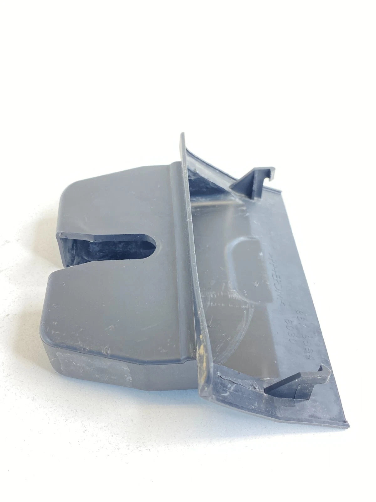 2004-2011 VOLVO S40 REAR TRUNK LID LATCH COVER TRIM PANEL BEZEL 8679594 OEM
