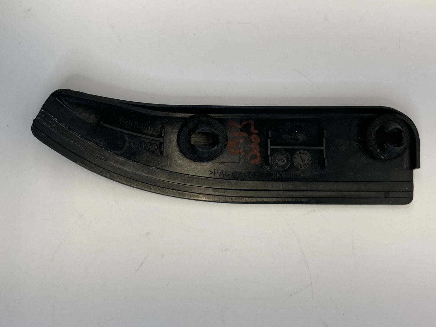2009-2016 AUDI A4 REAR RIGHT BACK SIDE DOOR SEAL BRACKET COVER TRIM 8K0839060