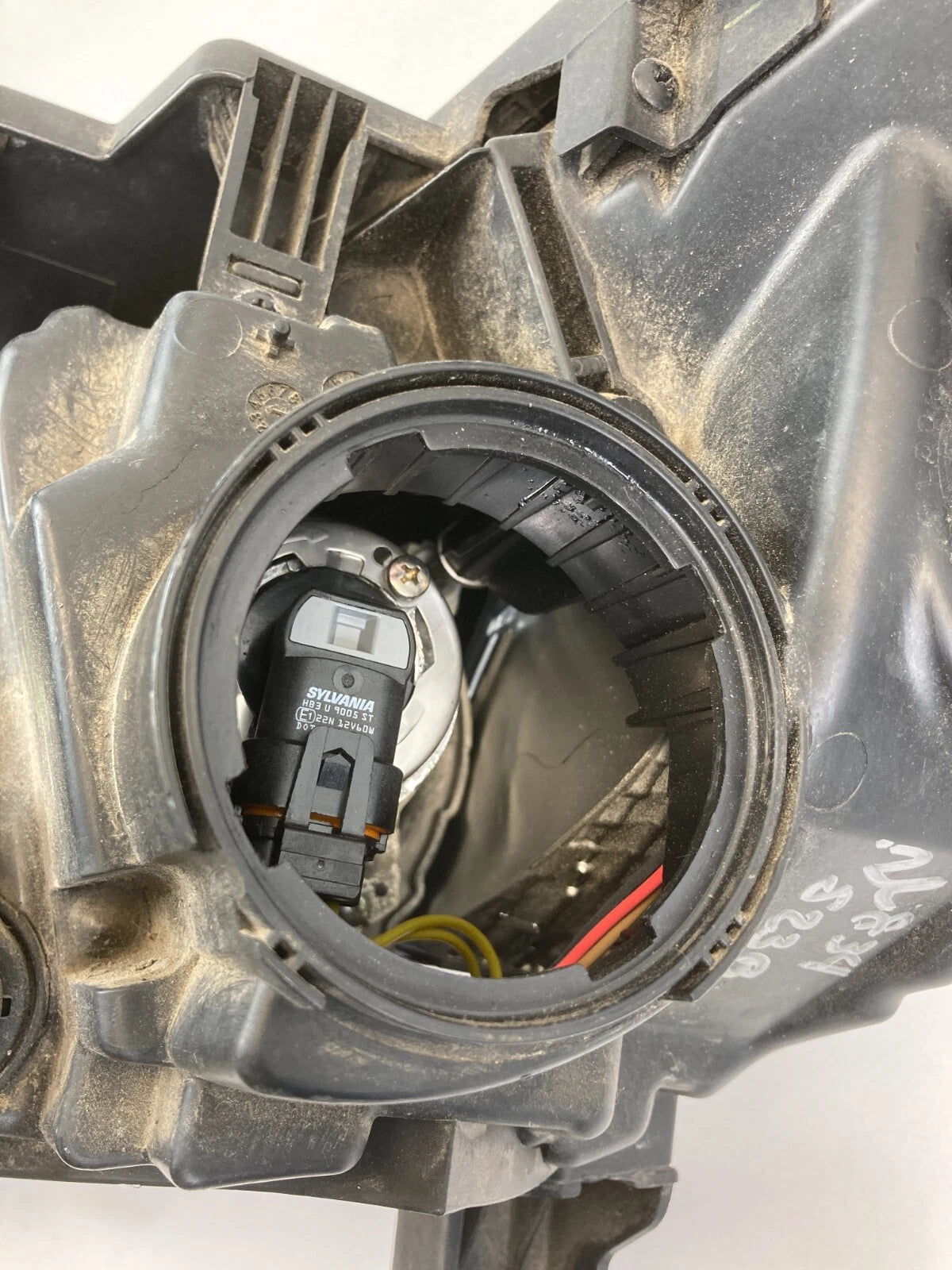 15 16 17 HYUNDAI SONATA SEDAN RIGHT PASSENGER SIDE HEADLIGHT HEADLAMP HALOGEN