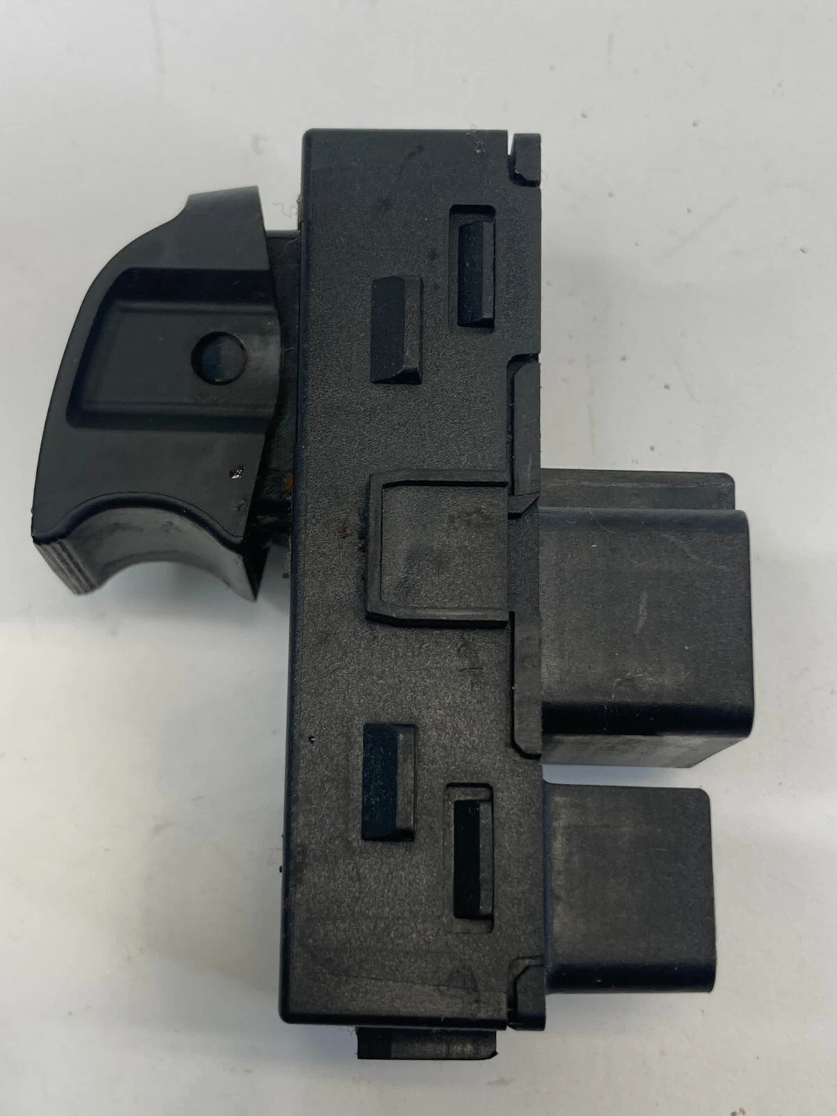 2009-2017 CHEVROLET TRAVERSE REAR LEFT SIDE DOOR WINDOW CONTROL SWITCH 25877777