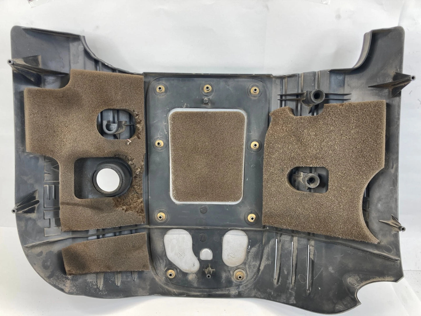 2005-2010 JEEP GRAND CHEROKEE COMMANDER 5.7L V8 HEMI ENGINE COVER 53013789AA OEM