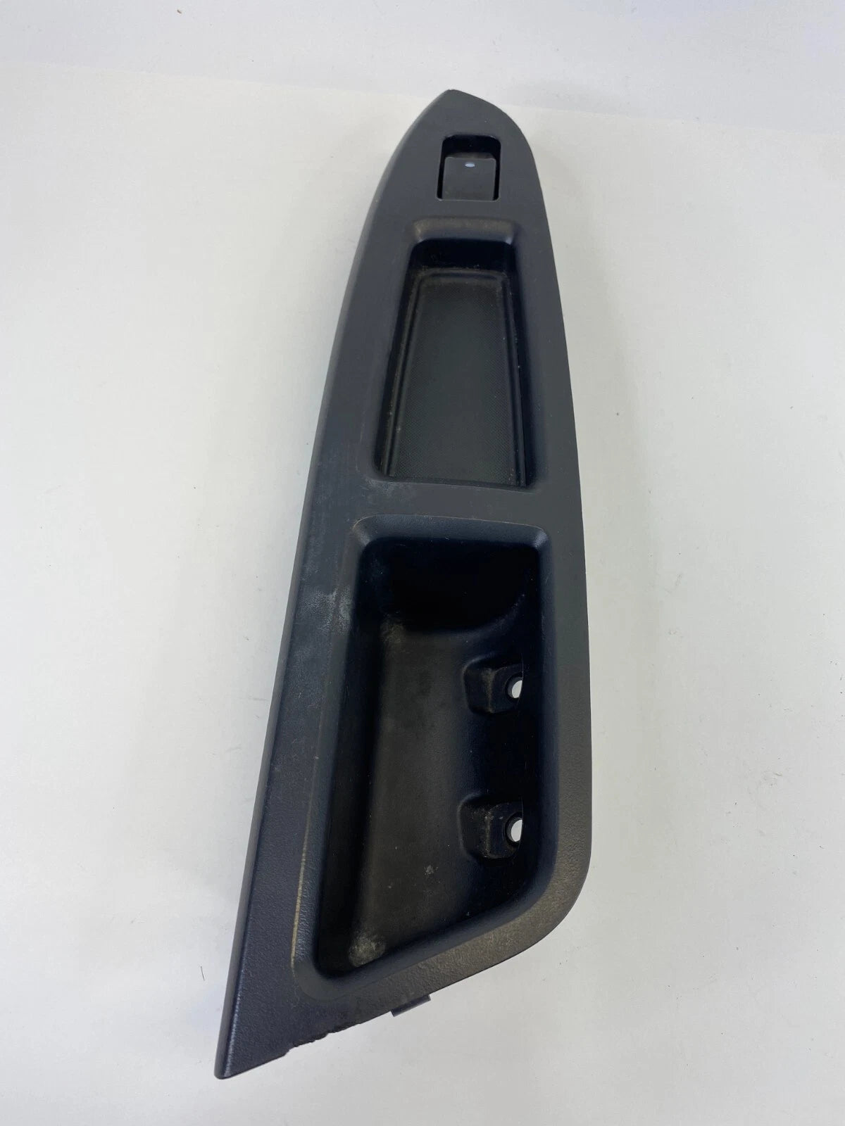 2006-2008 CHEVROLET IMPALA FRONT RIGHT PASSENGER DOOR WINDOW SWITCH W/ BEZEL OEM