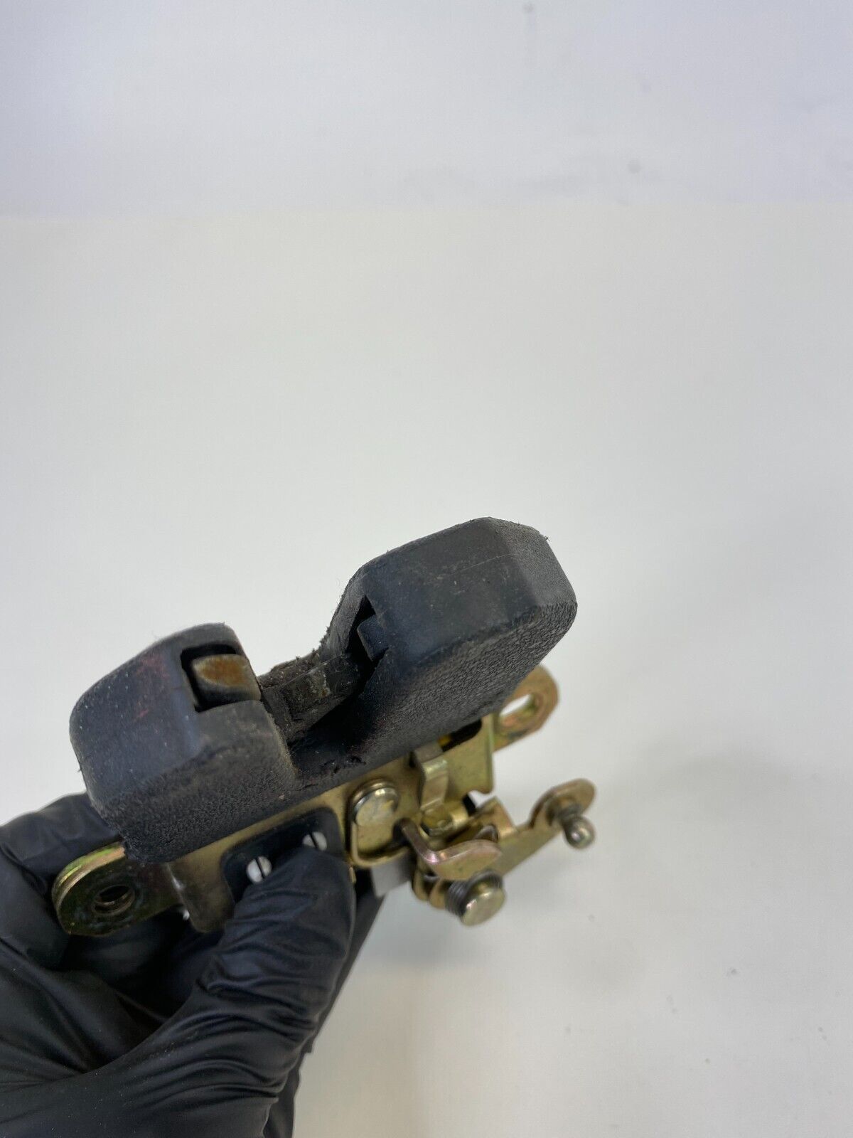 2001-2005 Volkswagen Jetta Trunk Lid Lock Latch Release Actuator Assy OEM