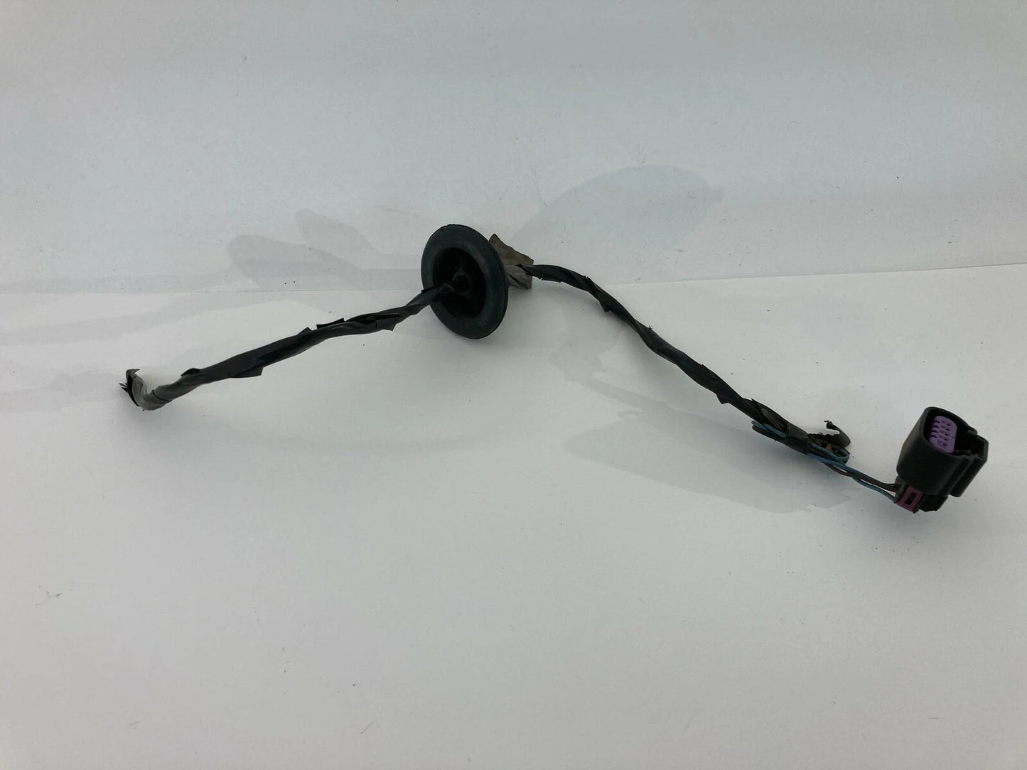 2002-2006 GMC ENVOY XL CHEVROLET TRAILBLAZER TAILLIGHT CIRCUIT BOARD PLUG WIRE