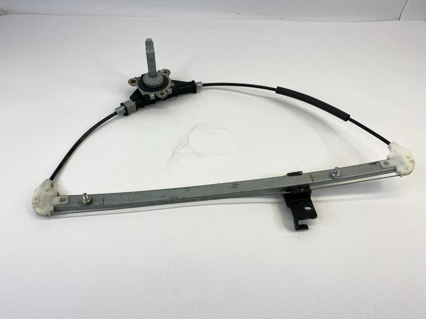 2004-2009 MAZDA 3 MAZDA3 SEDAN REAR RIGHT BACK SIDE DOOR MANUAL WINDOW REGULATOR