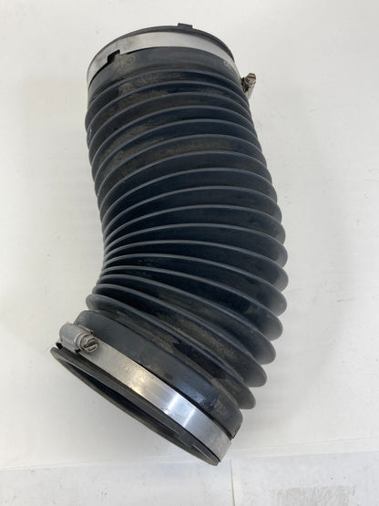 2011-2016 Town & Country 3.6L V6 Engine Air intake Cleaner Hose Duct Tube Assy