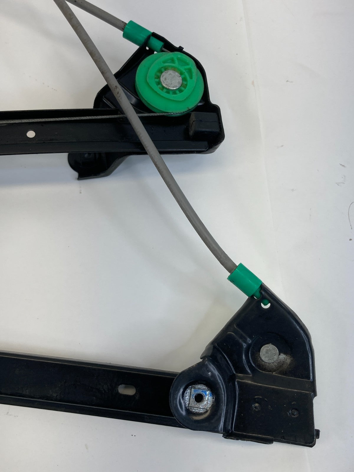 2005-2011 Cadillac STS Front Right Door Power Window Motor & Regulator 25999739