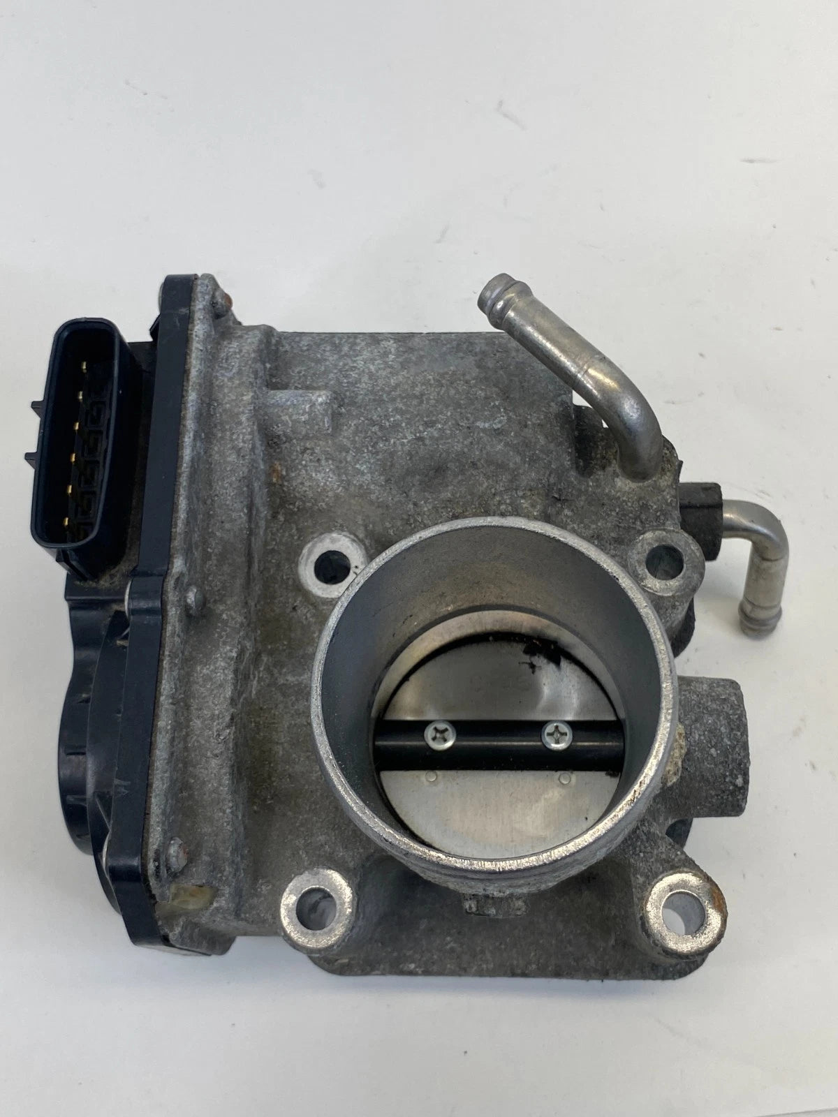 2007-2018 TOYOTA YARIS 1.5L L4 A/T THROTTLE BODY THROTTLE VALVE 22030-21030 OEM